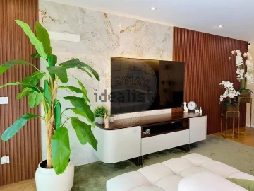 Moradia T4 para Venda em Gemeses