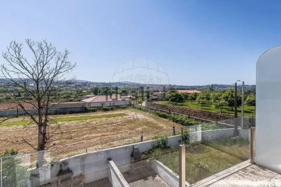 Moradia T4 para Venda em Braga (Maximinos, Sé e Cividade)