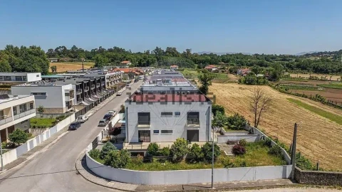 Moradia T4 para Venda em Braga (Maximinos, Sé e Cividade)