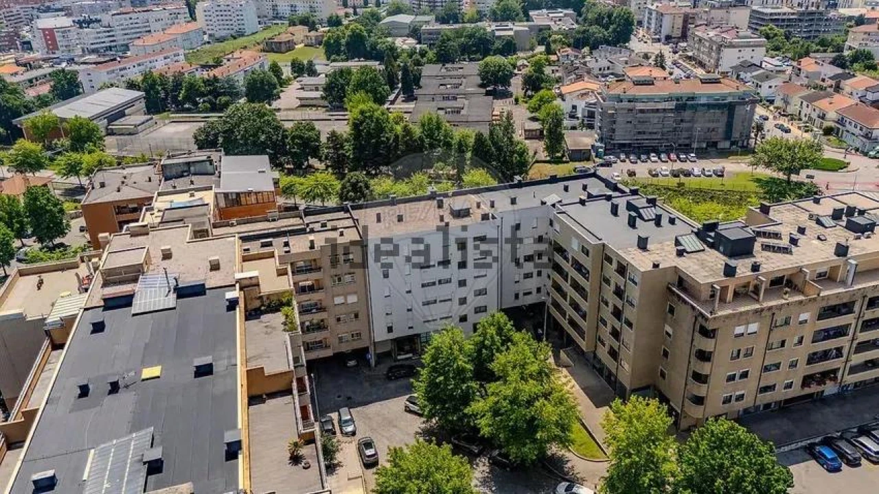 Apartamento T4 para Venda em Barcelos, V.Boa, V.Frescainha Foto 4