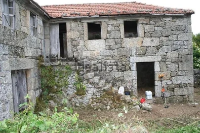 Moradia T1 para Venda em Vila e Roussas