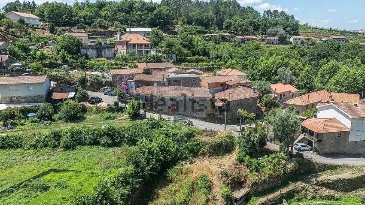 Moradia T1 para Venda em Mondim de Basto Foto 1