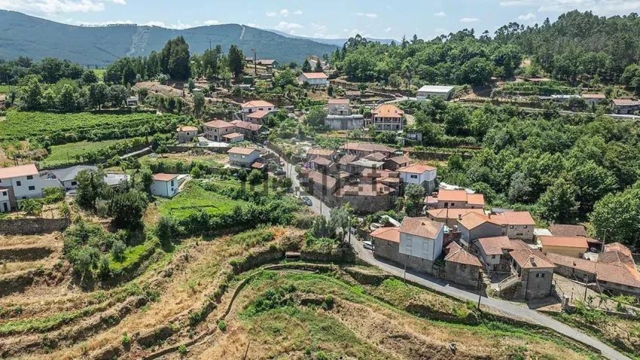 Moradia T1 para Venda em Mondim de Basto Foto 13