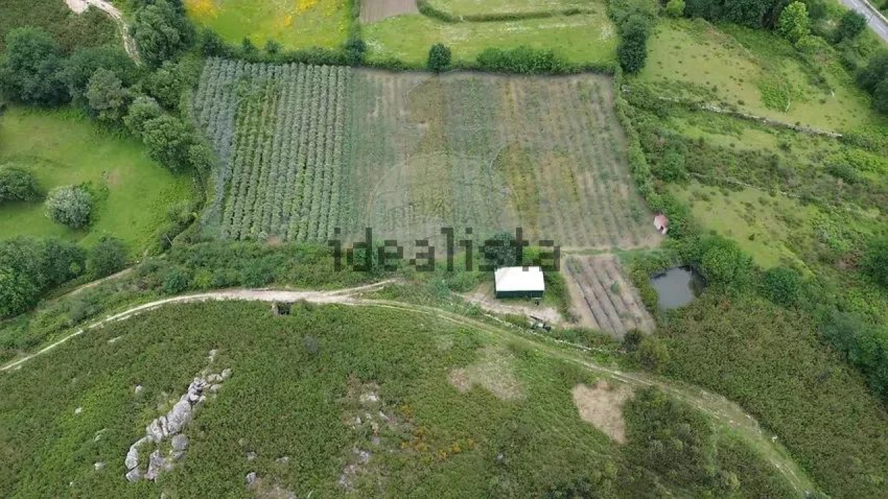 Moradia T1 para Venda em Gondoriz Foto 9