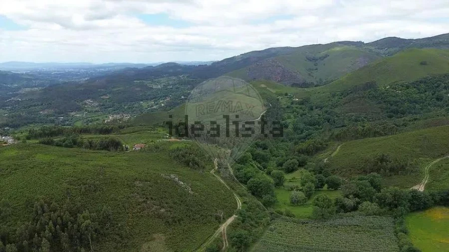 Moradia T1 para Venda em Gondoriz Foto 2