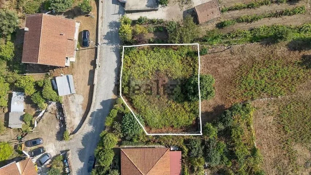 Terreno para Venda em Vila Verde e Barbudo Foto 28