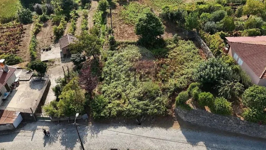 Terreno para Venda em Vila Verde e Barbudo