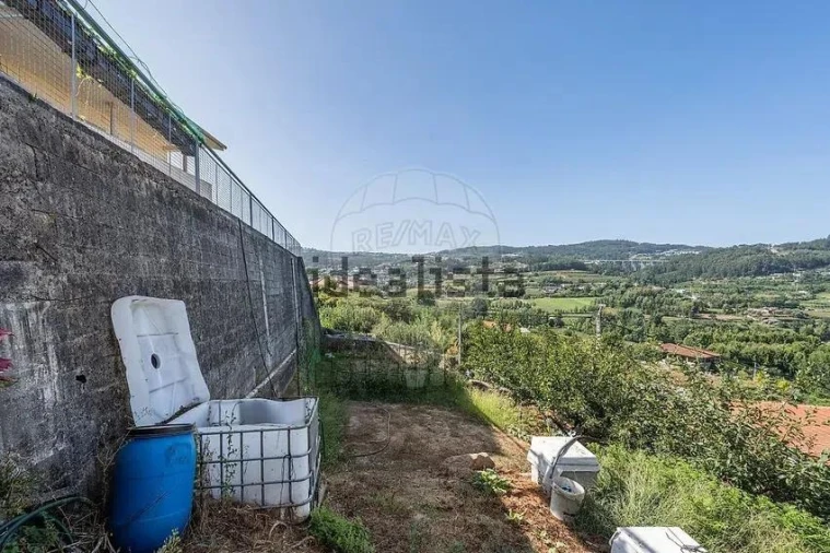 Moradia T4 para Venda em Vila Fria e Vizela (São Jorge) Foto 40