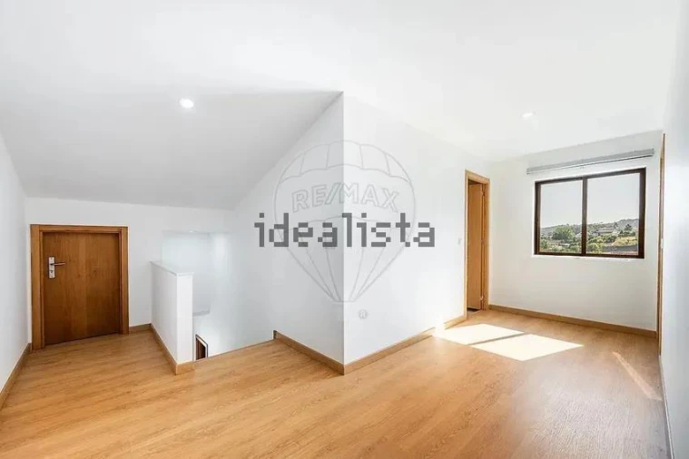 Moradia T4 para Venda em Moure Foto 31