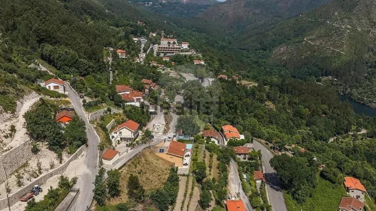 Moradia T3 para Venda em Rio Caldo Foto 19