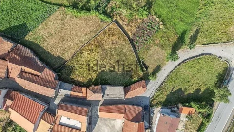 Moradia T3 para Venda em Viade de Baixo e Fervidelas