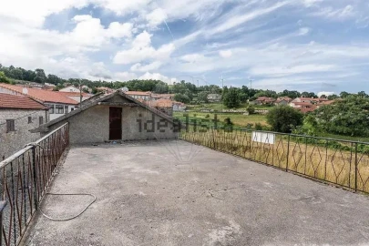 Moradia T3 para Venda em Viade de Baixo e Fervidelas