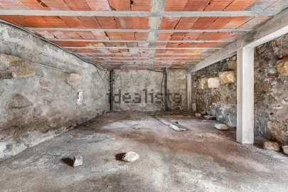 Moradia T3 para Venda em Viade de Baixo e Fervidelas