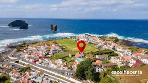 Moradia T4 para Venda em Mosteiros