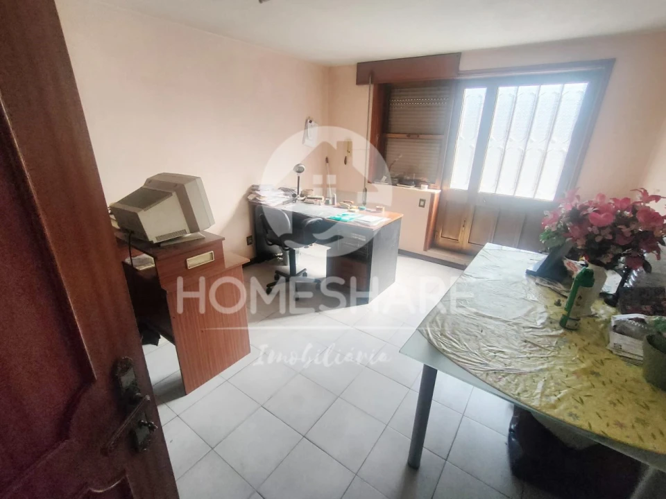 Moradia T4 para Venda em Valongo Foto 40