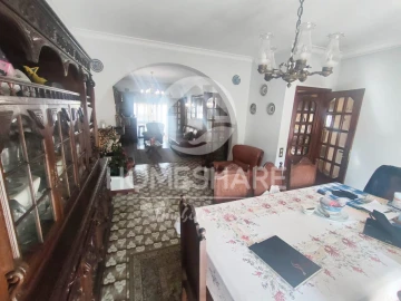 Moradia T4 para Venda em Valongo
