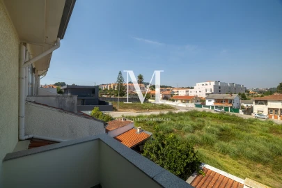 Moradia T3 para Venda em Mozelos