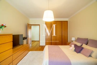 Moradia T3 para Venda em Mozelos