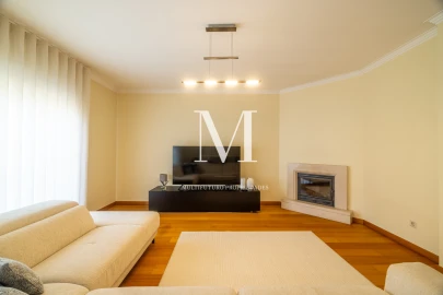 Moradia T3 para Venda em Mozelos