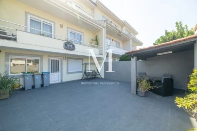 Moradia T3 para Venda em Mozelos