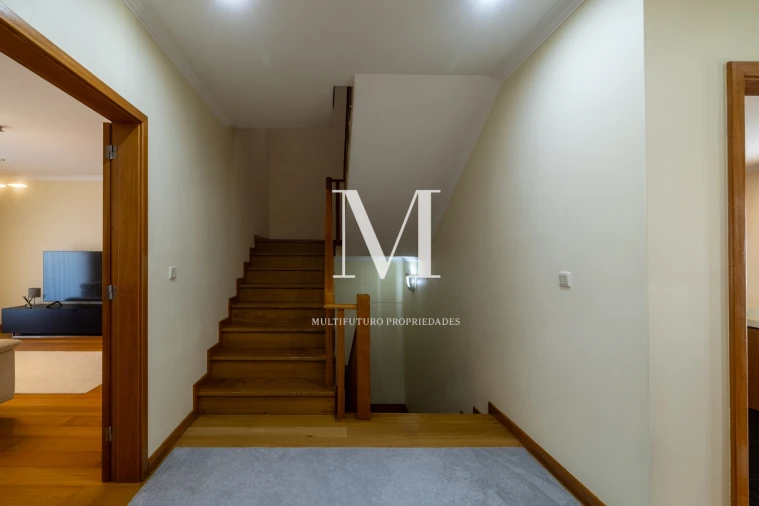 Moradia T3 para Venda em Mozelos Foto 35