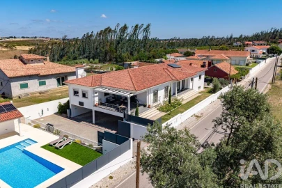 Moradia T5 para Venda em Souto da Carpalhosa e Ortigosa