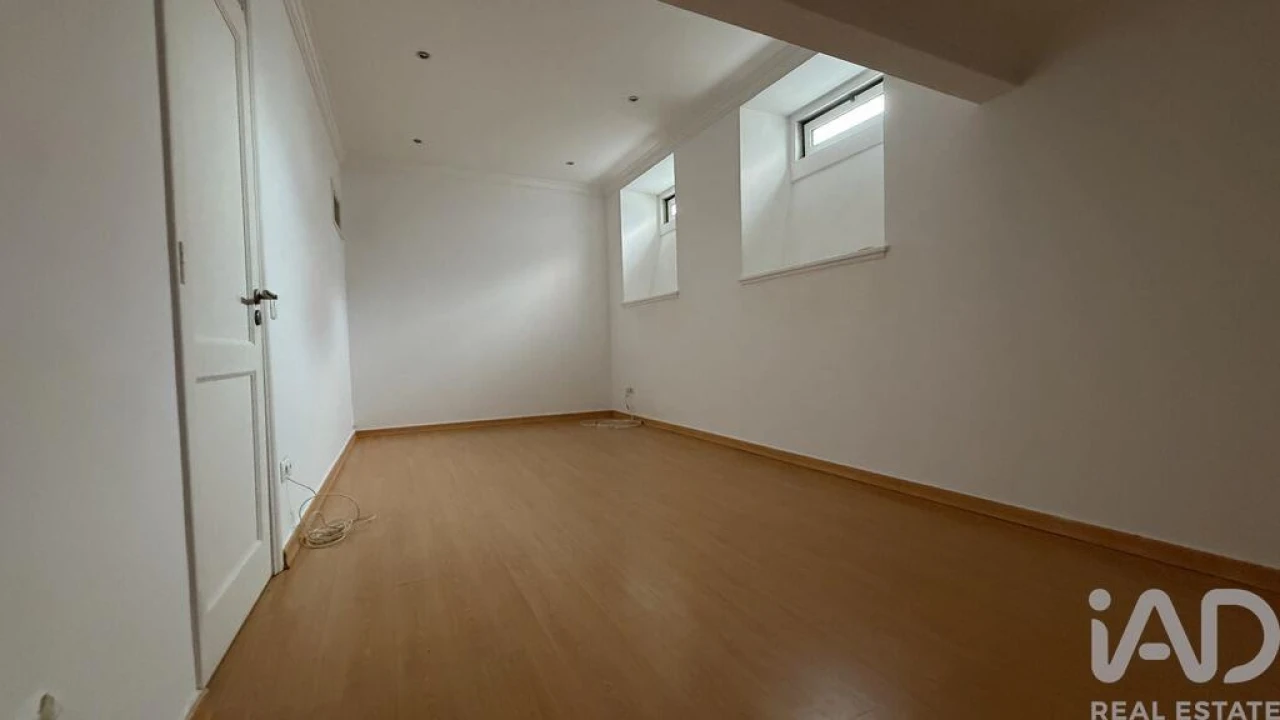 Apartamento T2 para Venda em Campo de Ourique Foto 15