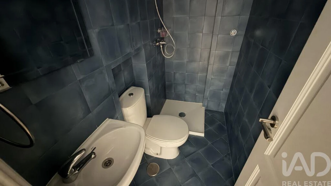 Apartamento T2 para Venda em Campo de Ourique Foto 18
