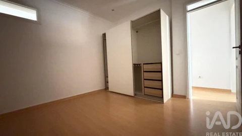 Apartamento T2 para Venda em Campo de Ourique