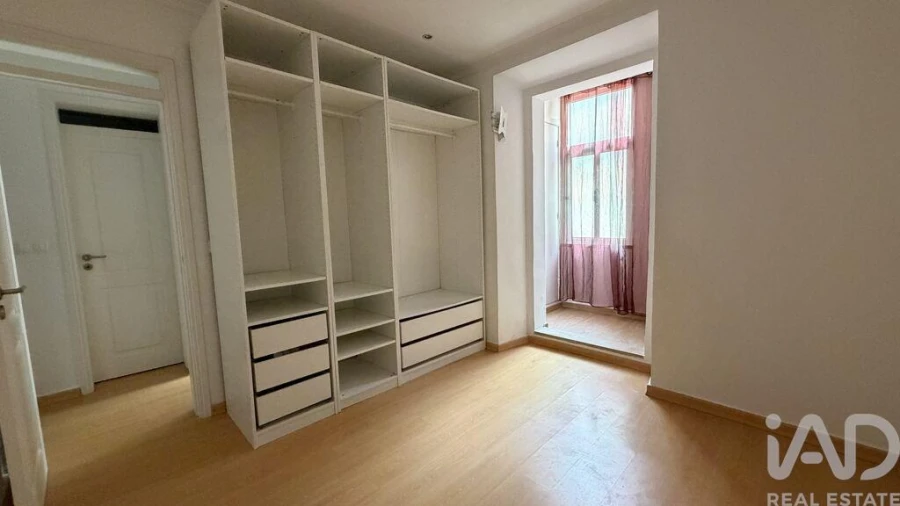 Apartamento T2 para Venda em Campo de Ourique Foto 8
