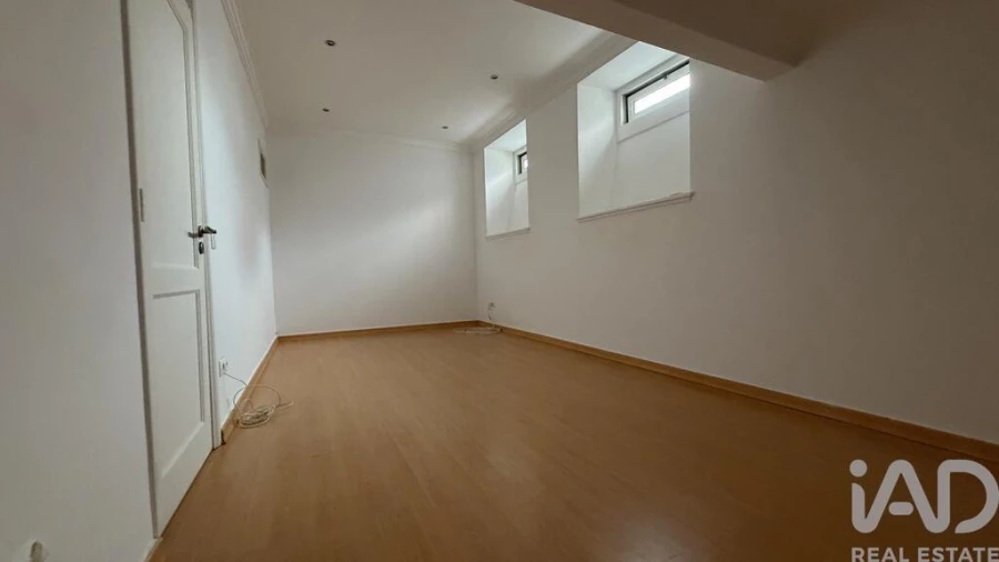 Apartamento T2 para Venda em Campo de Ourique Foto 15