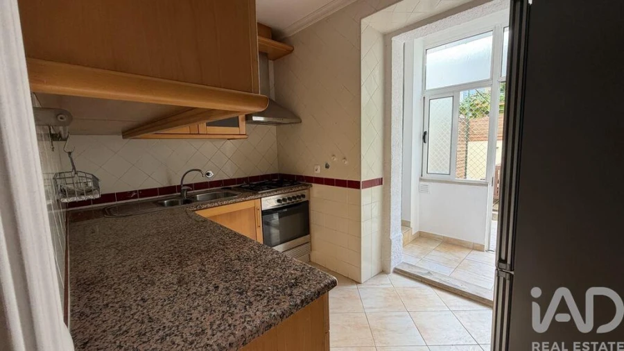 Apartamento T2 para Venda em Campo de Ourique Foto 7