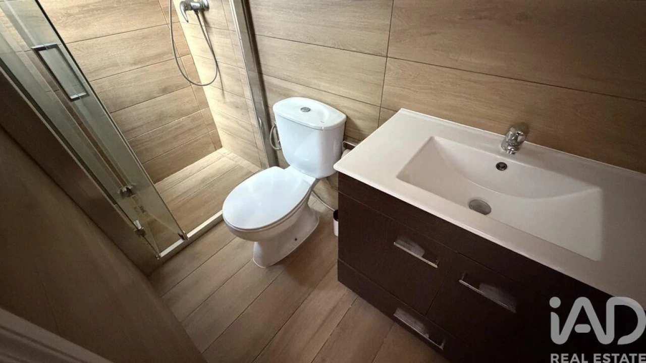 Apartamento T2 para Venda em Campo de Ourique Foto 12
