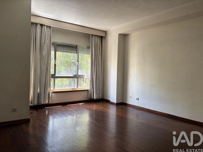 Apartamento T3 para Venda em Ramalde Foto 2
