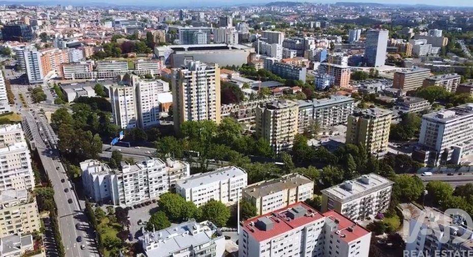 Apartamento T3 para Venda em Ramalde Foto 23