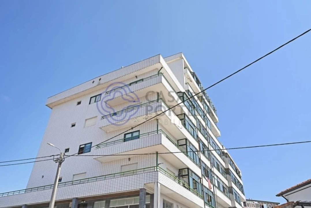 Apartamento T3 para Venda em Fânzeres e São Pedro da Cova Foto 2
