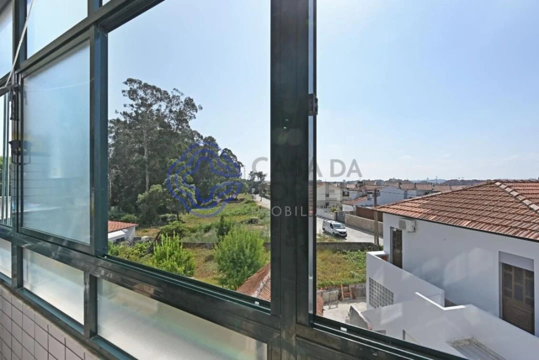 Apartamento T3 para Venda em Fânzeres e São Pedro da Cova Foto 8