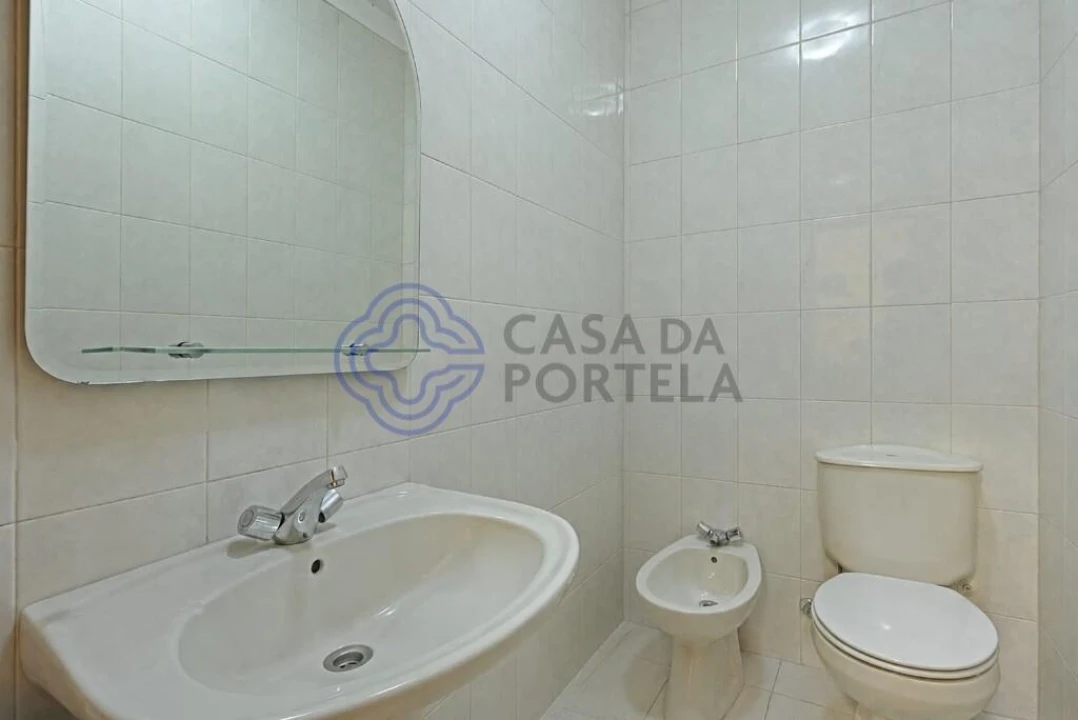 Apartamento T3 para Venda em Fânzeres e São Pedro da Cova Foto 16