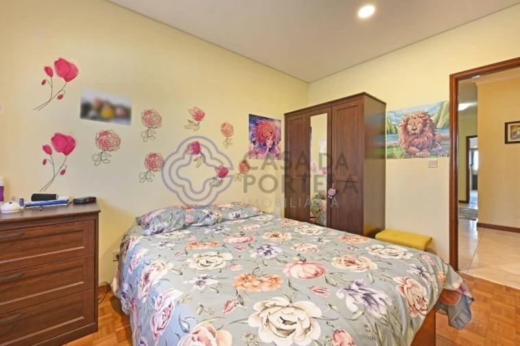Apartamento T3 para Venda em Fânzeres e São Pedro da Cova Foto 22