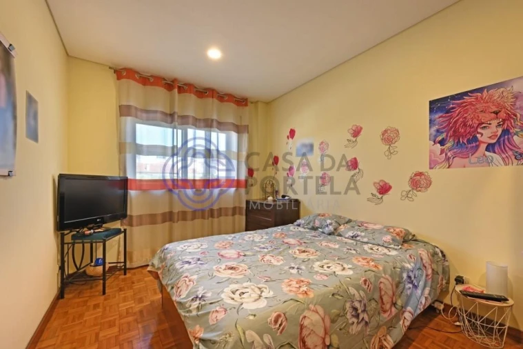 Apartamento T3 para Venda em Fânzeres e São Pedro da Cova Foto 21