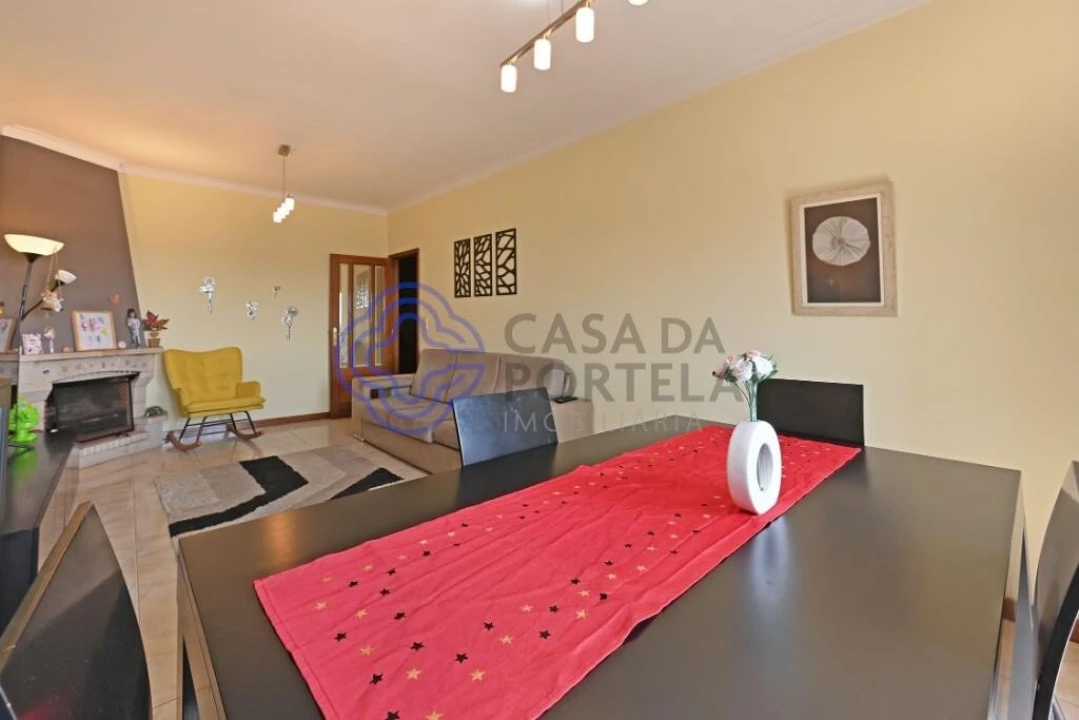 Apartamento T3 para Venda em Fânzeres e São Pedro da Cova Foto 10