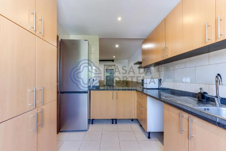 Moradia T3 para Venda em Campanhã Foto 17