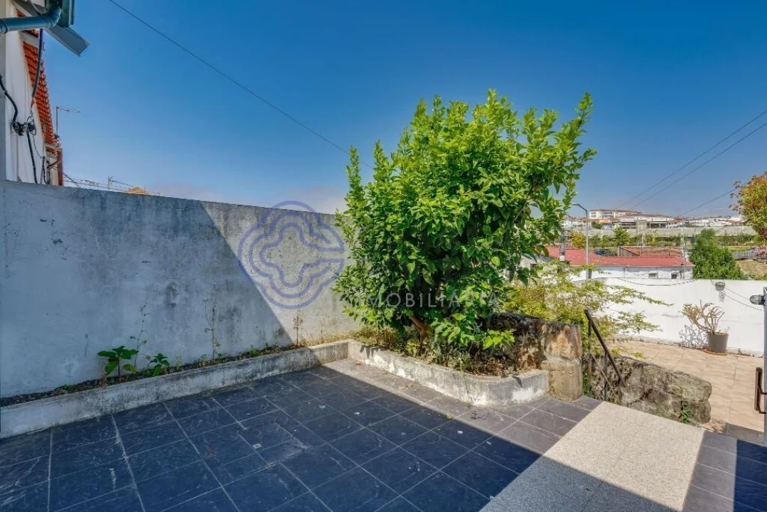 Moradia T3 para Venda em Campanhã Foto 6