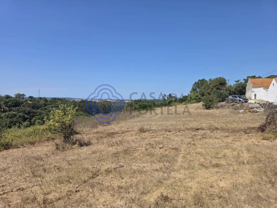 Terreno para Venda em Usseira Foto 18