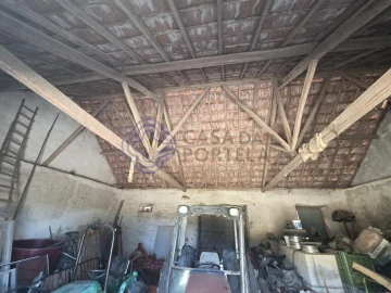Armazém para Venda em Santa Maria, São Pedro e Sobral da Lagoa