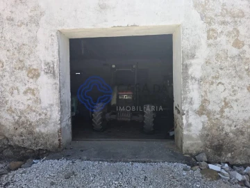 Armazém para Venda em Santa Maria, São Pedro e Sobral da Lagoa