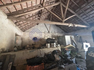Armazém para Venda em Santa Maria, São Pedro e Sobral da Lagoa