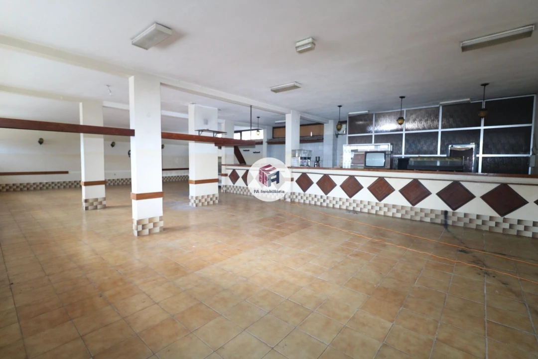 Loja para Arrendamento em Matosinhos e Leça da Palmeira Foto 4