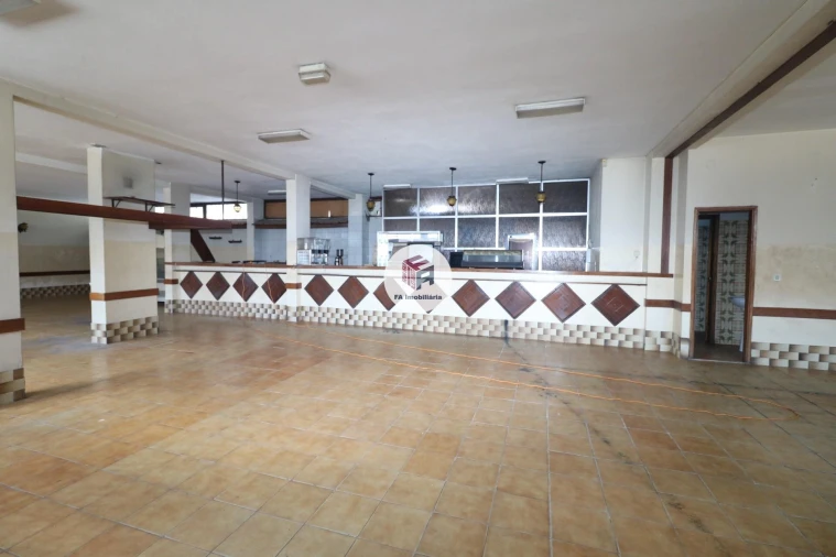 Loja para Arrendamento em Matosinhos e Leça da Palmeira Foto 5