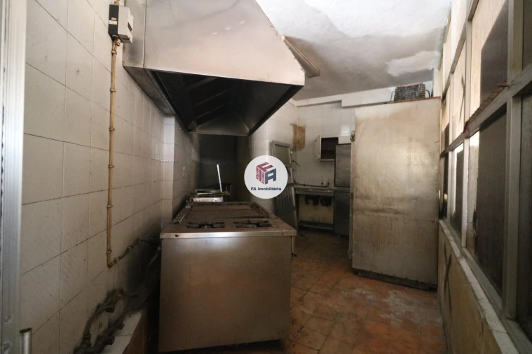 Loja para Arrendamento em Matosinhos e Leça da Palmeira Foto 2